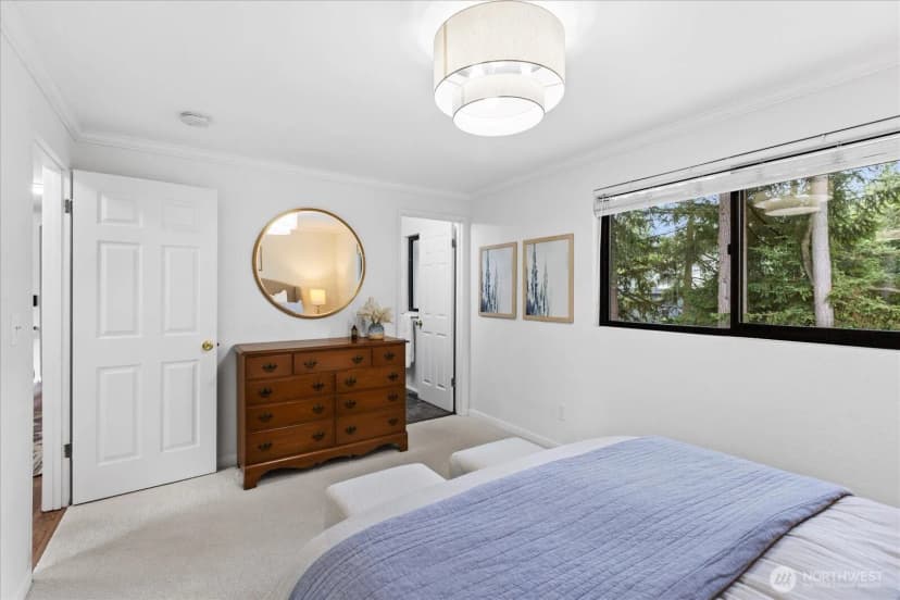 Property photo for 21014 Woodlake Drive, Edmonds photo 18