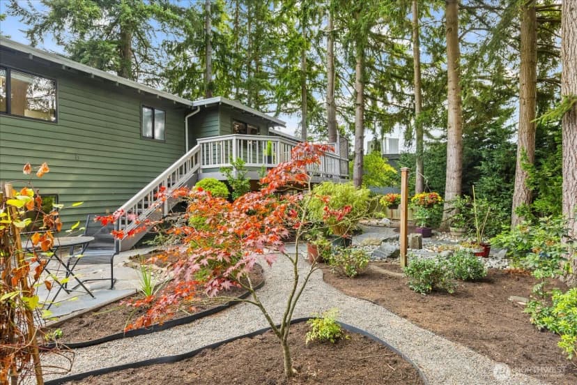 Property photo for 21014 Woodlake Drive, Edmonds photo 36