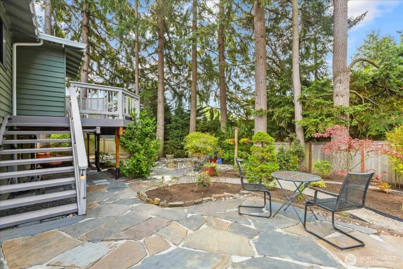 Property photo for 21014 Woodlake Drive, Edmonds photo 35