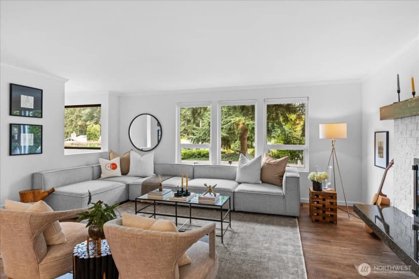 Property photo for 21014 Woodlake Drive, Edmonds photo 8