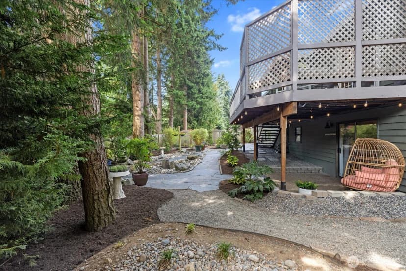 Property photo for 21014 Woodlake Drive, Edmonds photo 33