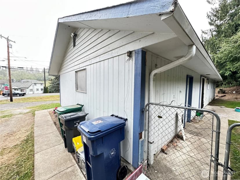 Property photo for 6226 46th St Ne, Marysville photo 8