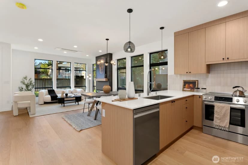 Property photo for 2037 Nw 61st Street #a, Seattle photo 11