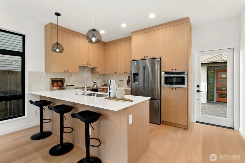 Property photo for 2037 Nw 61st Street #a, Seattle photo 12