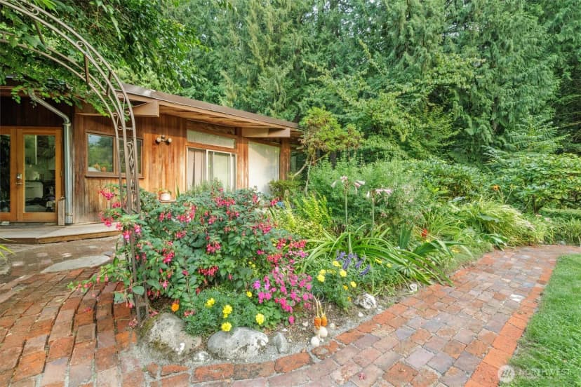 Property photo for 9506 240 Avenue Se, Issaquah photo 22