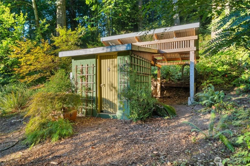 Property photo for 9506 240 Avenue Se, Issaquah photo 40
