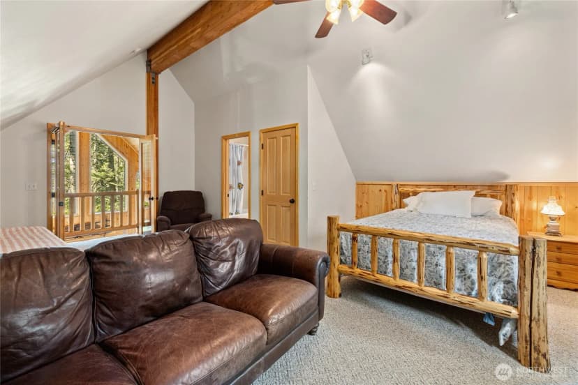 Property photo for 130 Daisy Lane, Ronald photo 23