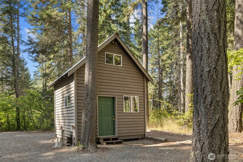 Property photo for 130 Daisy Lane, Ronald photo 27