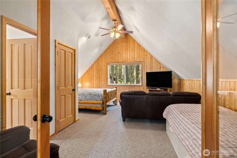 Property photo for 130 Daisy Lane, Ronald photo 22