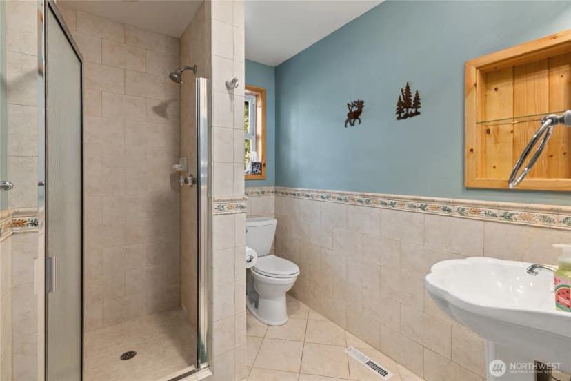 Property photo for 130 Daisy Lane, Ronald photo 18