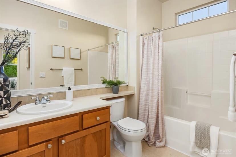Property photo for 1887 16th Lane Ne, Issaquah photo 21