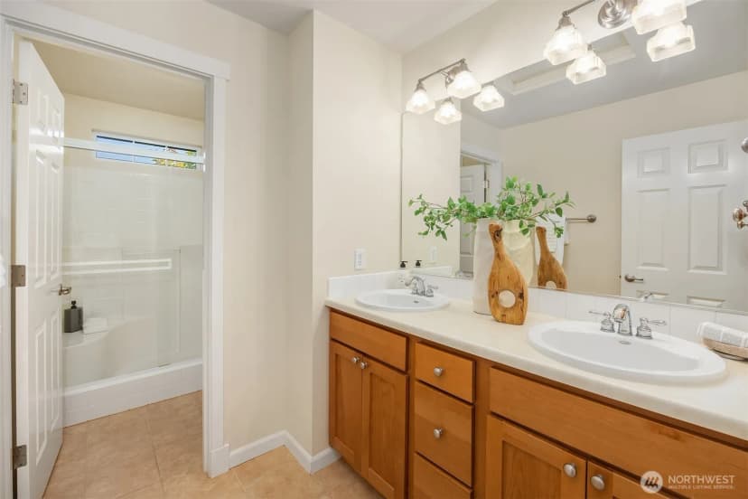 Property photo for 1887 16th Lane Ne, Issaquah photo 19