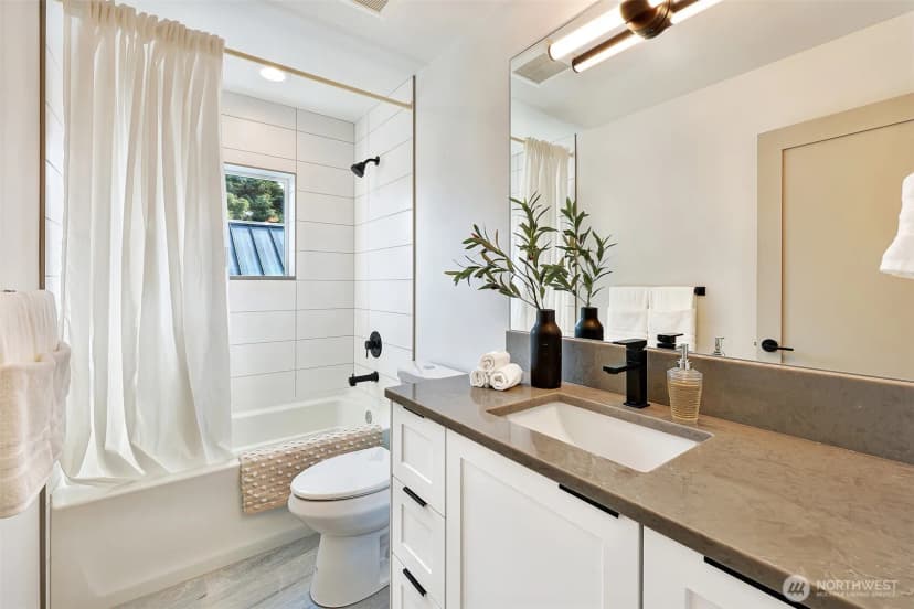 Property photo for 8009 27th Avenue Nw #1, Seattle photo 27
