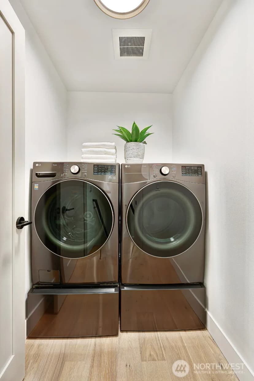 Property photo for 8009 27th Avenue Nw #1, Seattle photo 29