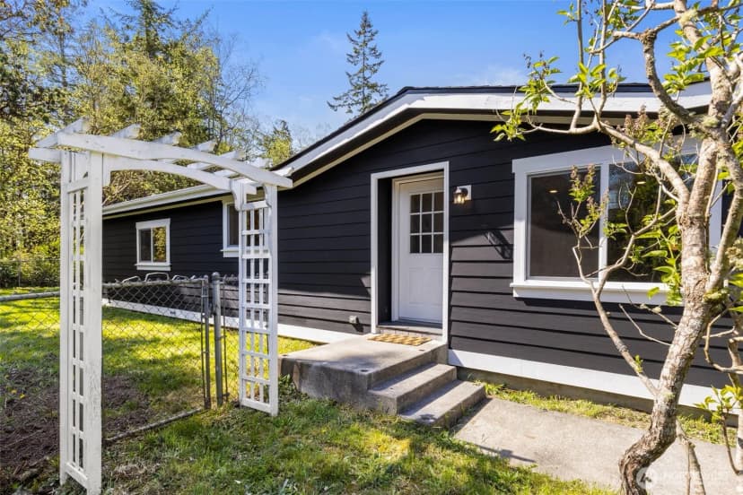 Property photo for 2012 Queen Anne Place, Port Townsend