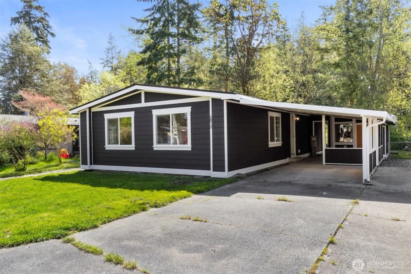 Property photo for 2012 Queen Anne Place, Port Townsend photo 2