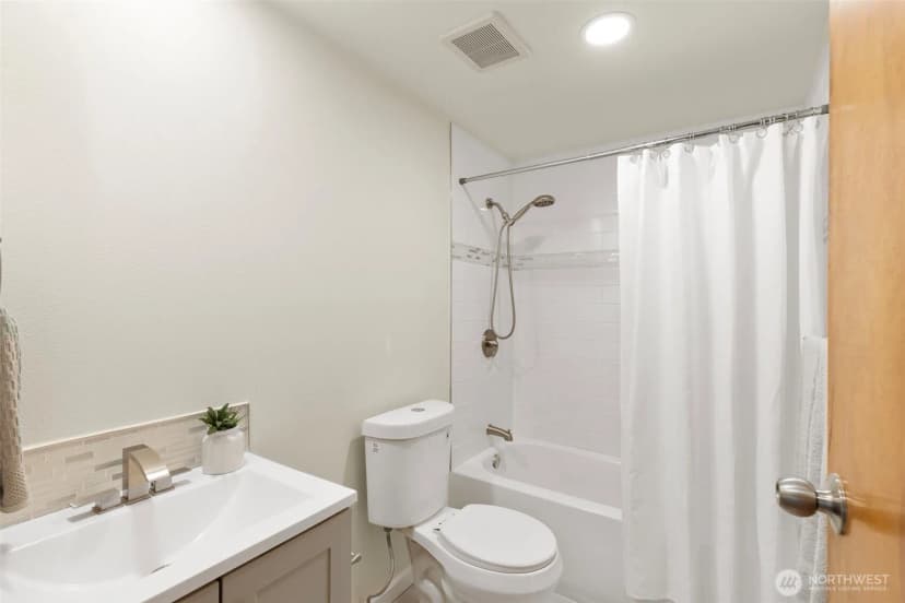 Property photo for 2012 Queen Anne Place, Port Townsend photo 16