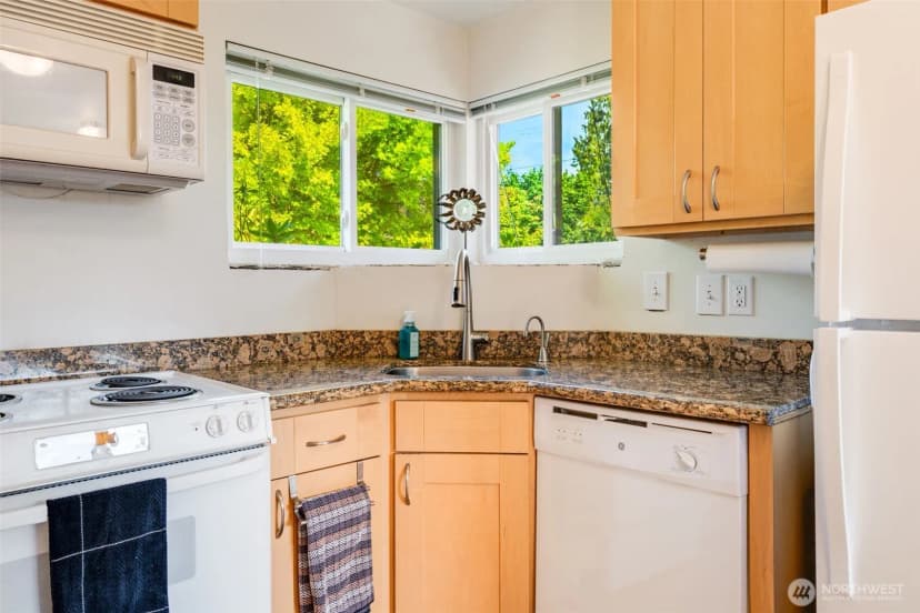 Property photo for 12056 3rd Avenue Nw, Seattle photo 8