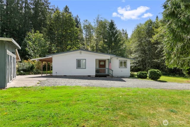 Property photo for 2727 Middle Shore Road, Snohomish