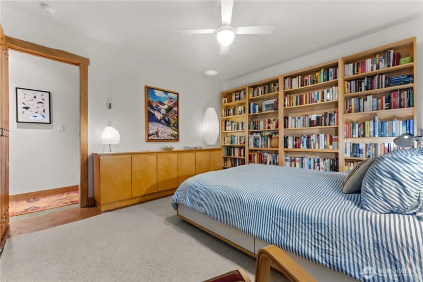 Property photo for 816 Castle Avenue, Winthrop photo 17