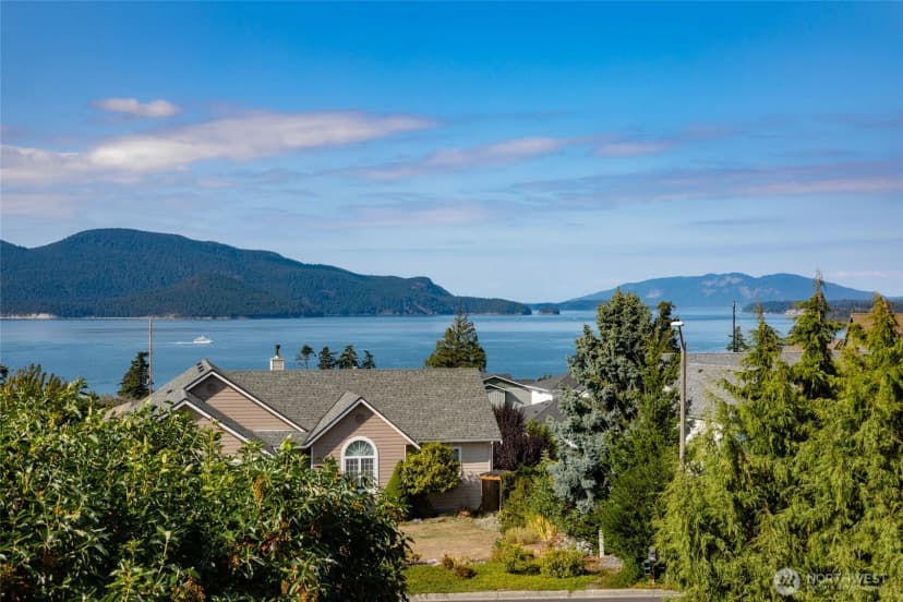 Property photo for 4218 Glasgow Way, Anacortes photo 33