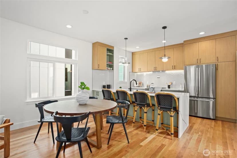 Property photo for 2737 59th Avenue Sw, Seattle photo 20