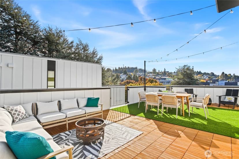 Property photo for 2737 59th Avenue Sw, Seattle photo 8