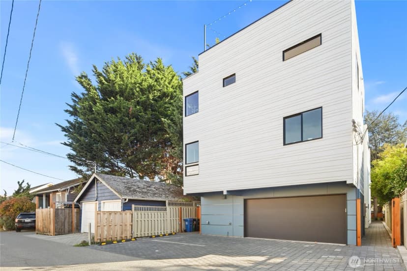Property photo for 2737 59th Avenue Sw, Seattle photo 29