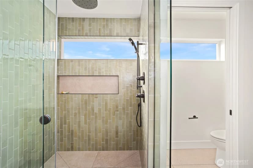 Property photo for 2737 59th Avenue Sw, Seattle photo 23