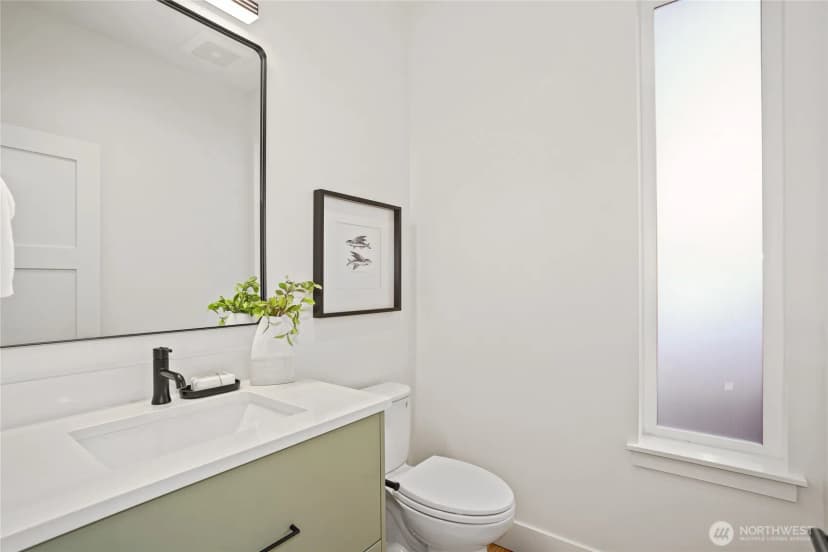 Property photo for 2737 59th Avenue Sw, Seattle photo 19