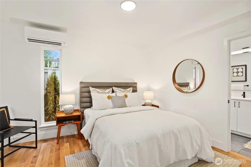Property photo for 2737 59th Avenue Sw, Seattle photo 13