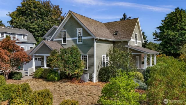 Property photo for 3206 S Washington Street, Seattle