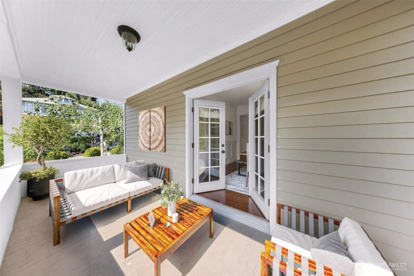 Property photo for 3206 S Washington Street, Seattle photo 14