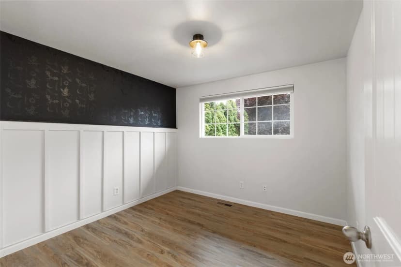 Property photo for 575 Ne Conifer Drive, Bremerton photo 16