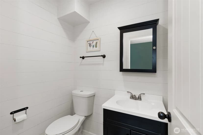 Property photo for 575 Ne Conifer Drive, Bremerton photo 23