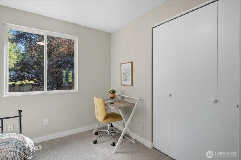 Property photo for 11849 Ne 105th Lane, Kirkland photo 22