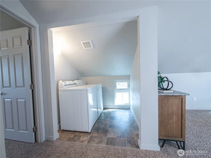 Property photo for 1420 S 272nd Street, Des Moines photo 35