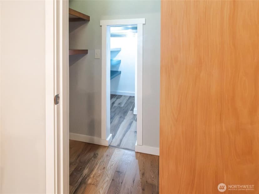 Property photo for 1420 S 272nd Street, Des Moines photo 6