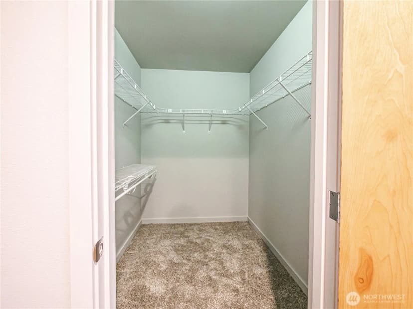 Property photo for 1420 S 272nd Street, Des Moines photo 15