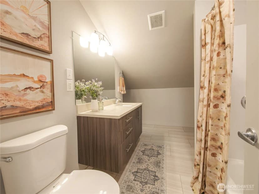 Property photo for 1420 S 272nd Street, Des Moines photo 30