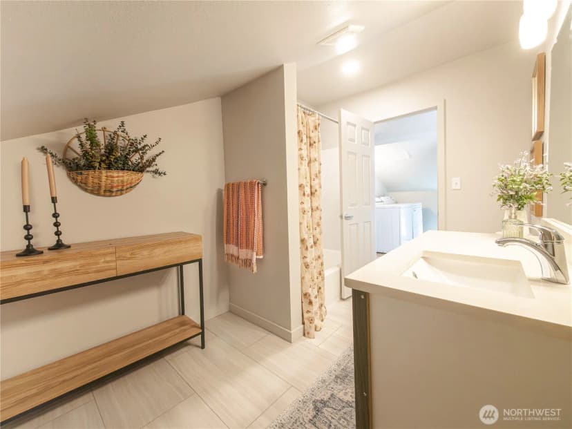 Property photo for 1420 S 272nd Street, Des Moines photo 32