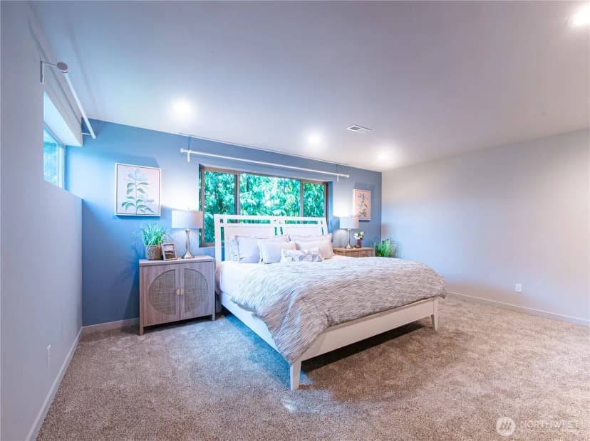 Property photo for 1420 S 272nd Street, Des Moines photo 12