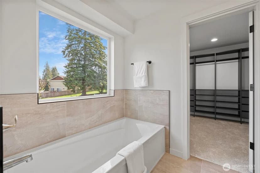 Property photo for 10925 6th Avenue W #a, Everett photo 19