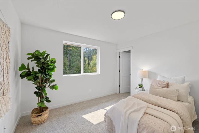 Property photo for 10925 6th Avenue W #a, Everett photo 13
