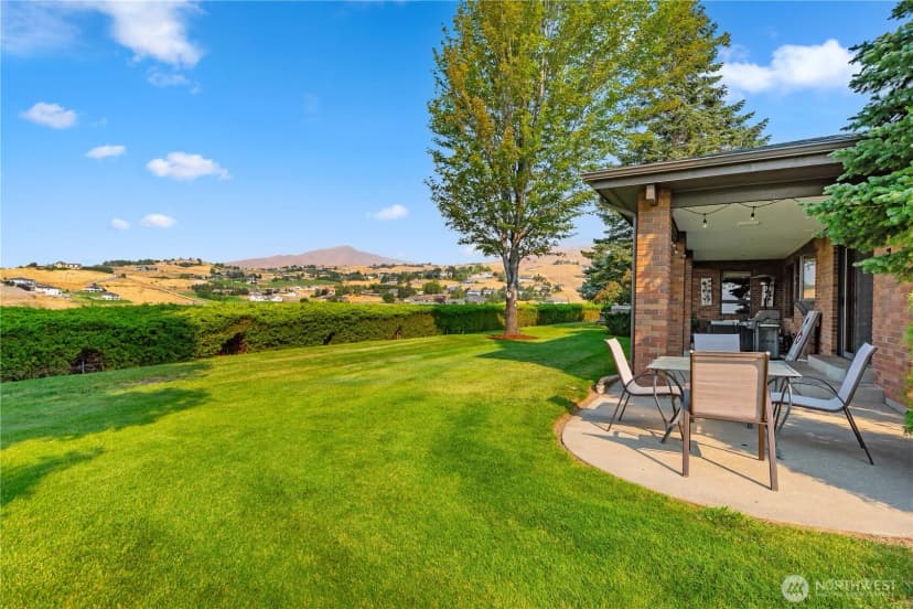 Property photo for 3840 School Street, Wenatchee photo 14