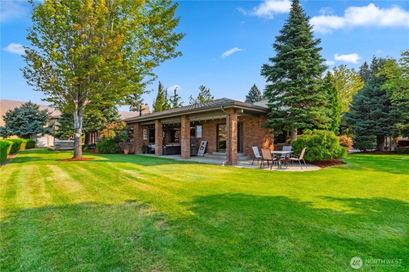 Property photo for 3840 School Street, Wenatchee photo 37