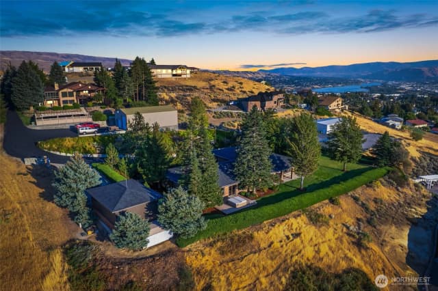 Property photo for 3840 School Street, Wenatchee