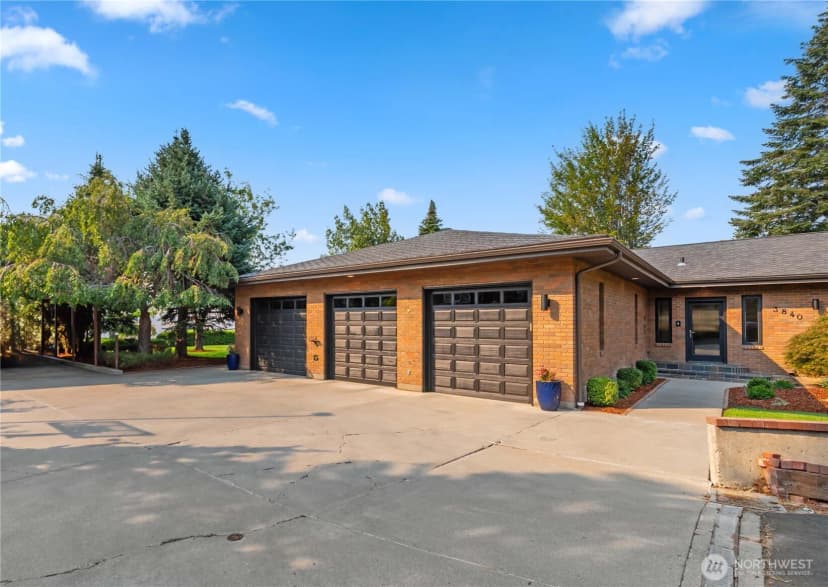 Property photo for 3840 School Street, Wenatchee photo 6