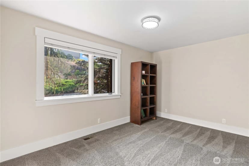 Property photo for 3840 School Street, Wenatchee photo 32