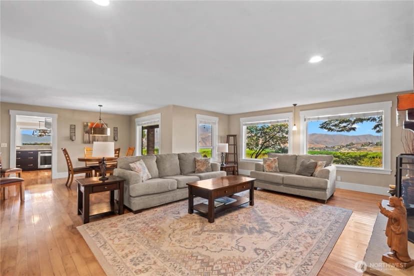 Property photo for 3840 School Street, Wenatchee photo 19